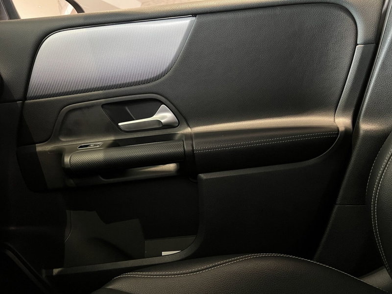 Mercedes-Benz GLB usata a Cosenza (17)