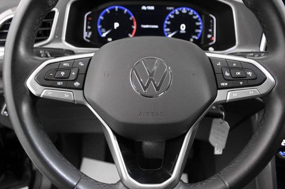 Volkswagen T-Roc Cabrio usata a Novara (14)