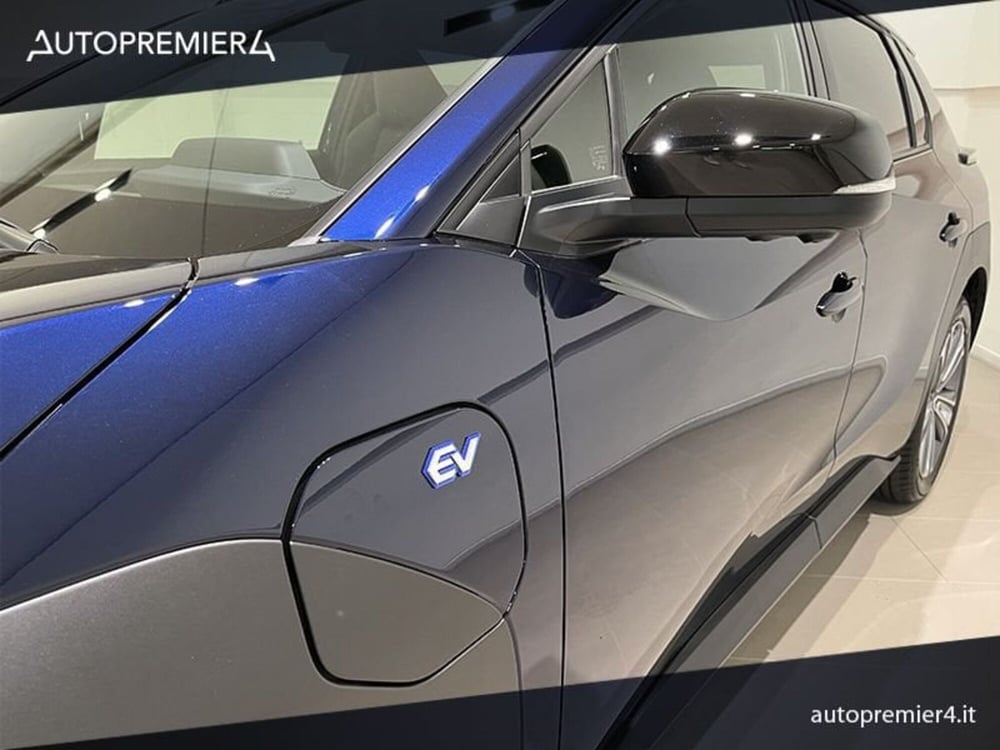 Subaru Solterra nuova a Como (11)