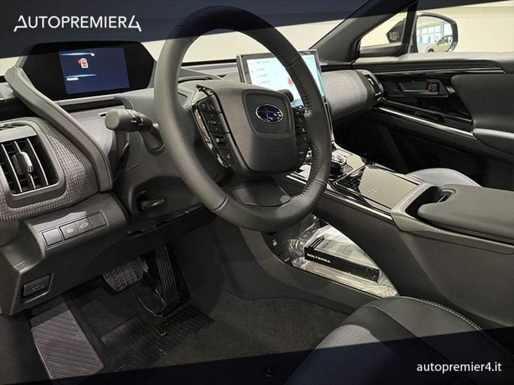 Subaru Solterra nuova a Como (14)