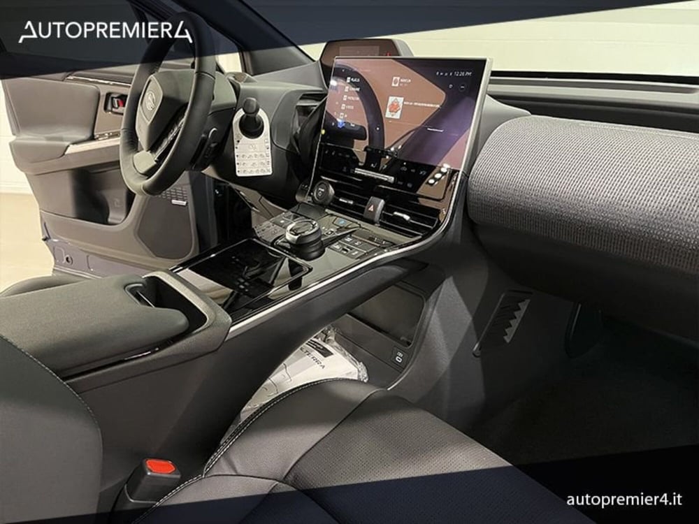 Subaru Solterra nuova a Como (20)