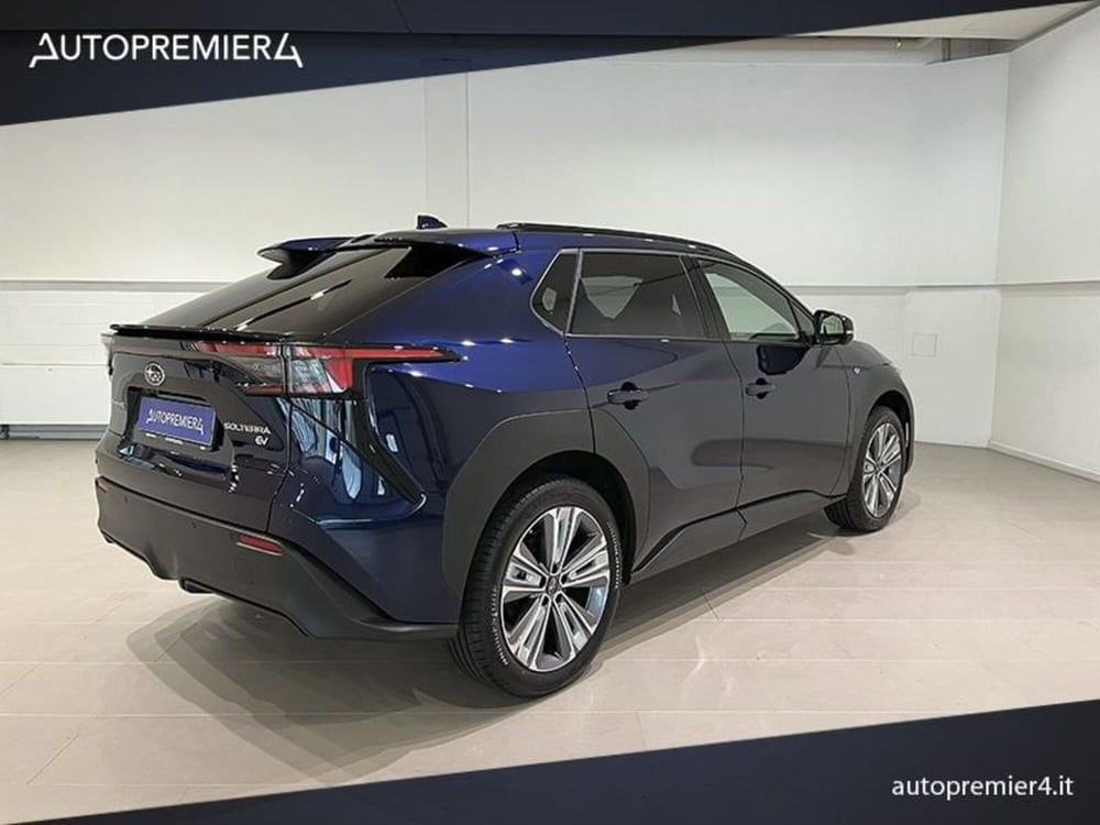 Subaru Solterra nuova a Como (7)