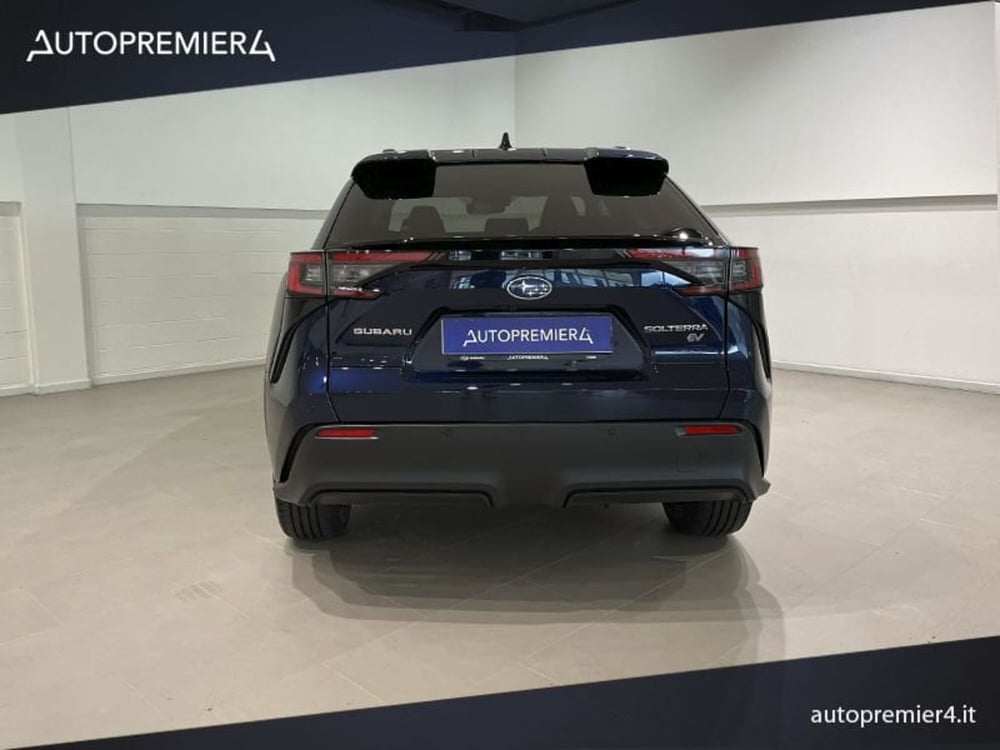 Subaru Solterra nuova a Como (9)