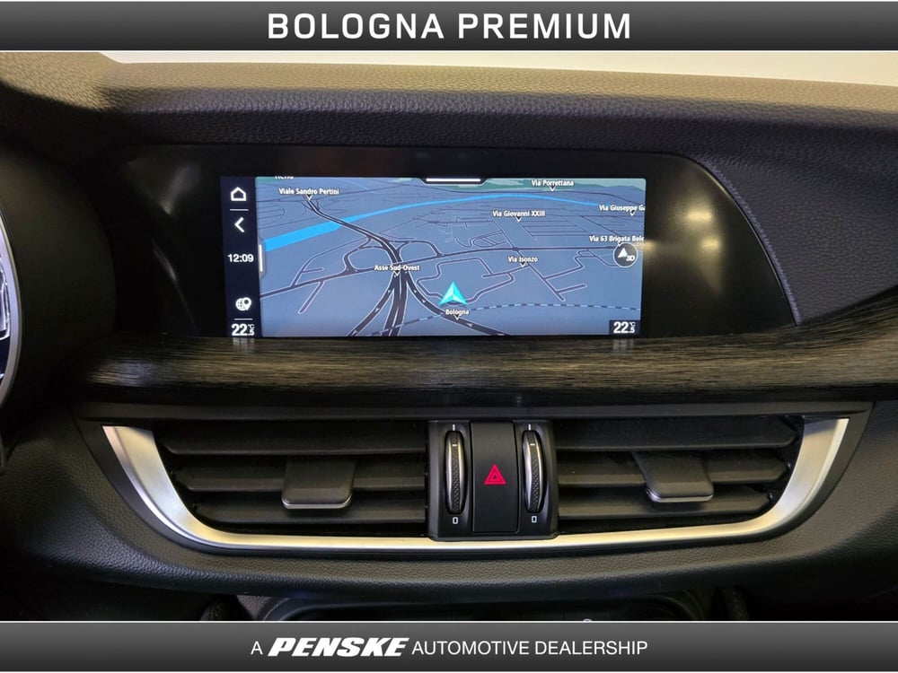 Alfa Romeo Stelvio usata a Bologna (12)