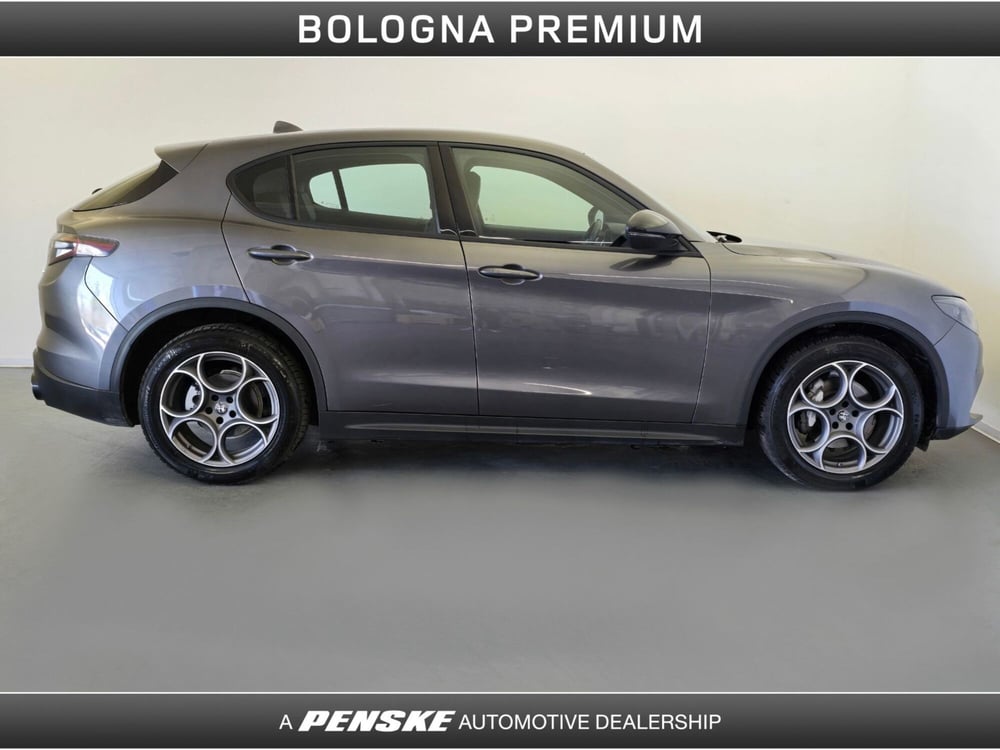 Alfa Romeo Stelvio usata a Bologna (6)