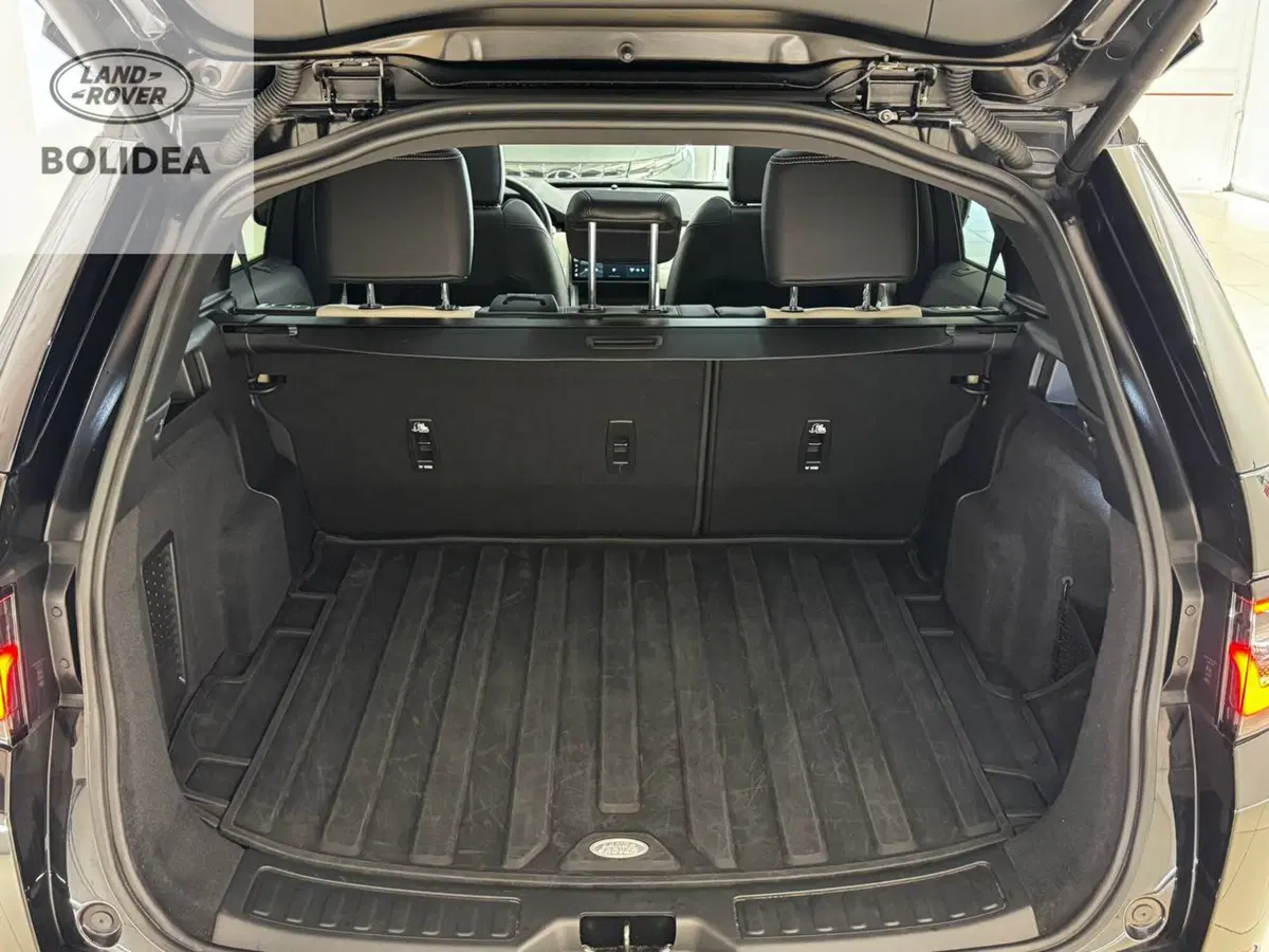 Land Rover Discovery Sport usata a Savona (18)