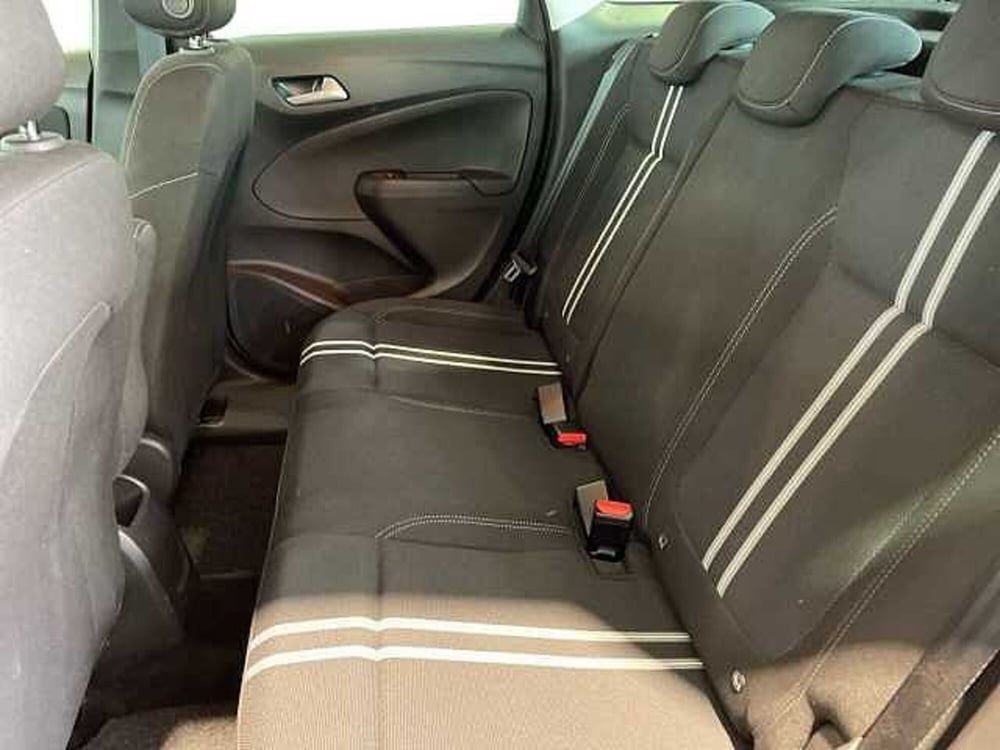 Opel Crossland X usata a Prato (12)