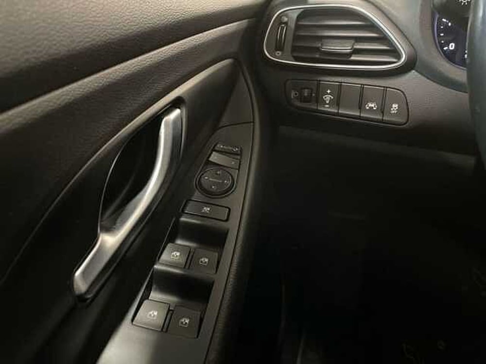 Hyundai i30 Station Wagon usata a Prato (16)