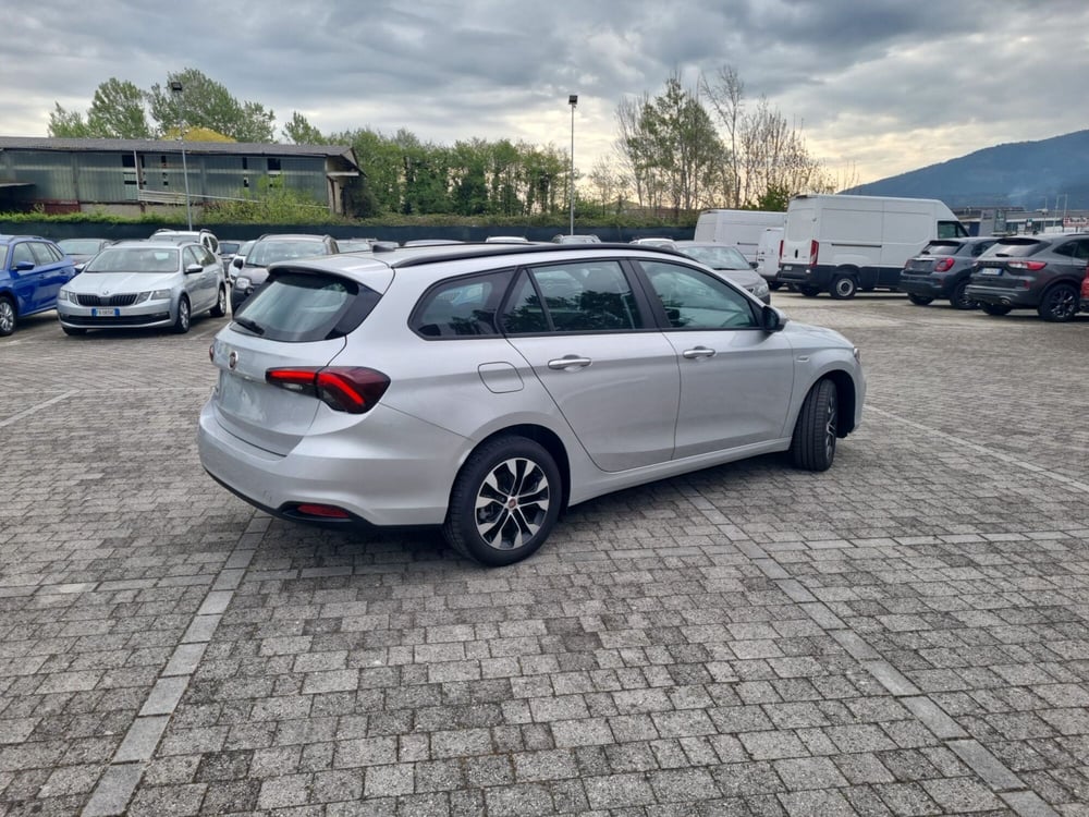 Fiat Tipo Station Wagon nuova a Lucca (3)