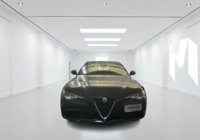 Alfa Romeo Giulia nuova a Latina (2)