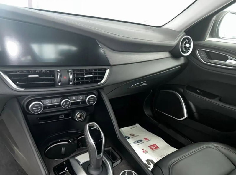 Alfa Romeo Giulia nuova a Latina (7)
