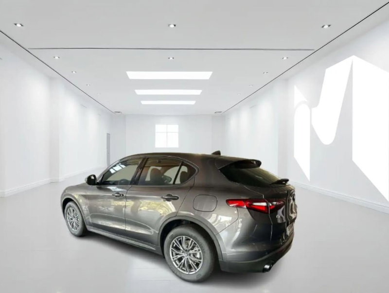 Alfa Romeo Stelvio nuova a Latina (2)