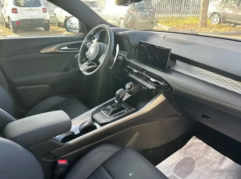 Alfa Romeo Tonale nuova a Latina (12)