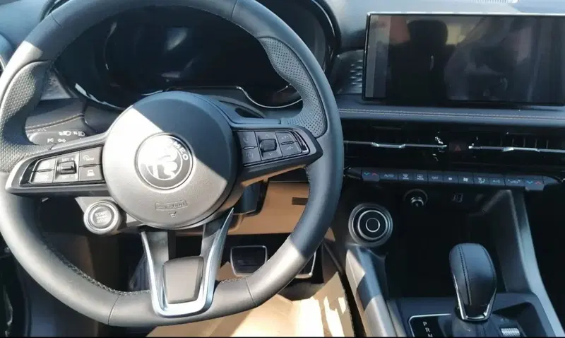 Alfa Romeo Tonale nuova a Latina (5)