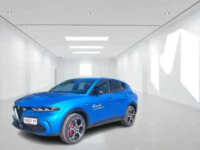 Alfa Romeo Tonale 1.3 phev Veloce Q4 280cv at6 del 2024 usata a Latina