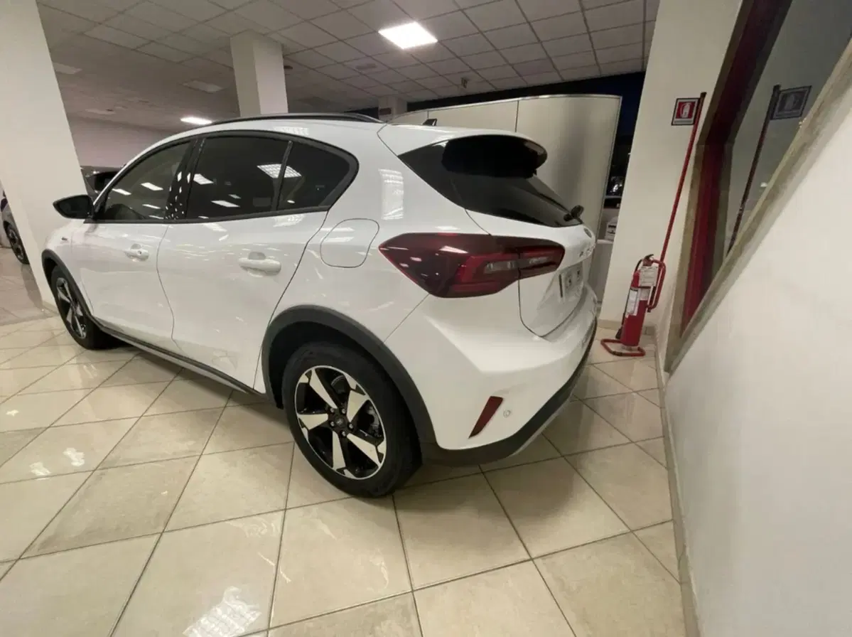 Ford Focus nuova a Latina (4)