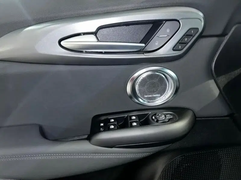 Alfa Romeo Tonale nuova a Latina (10)