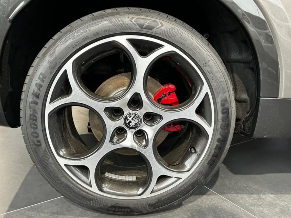 Alfa Romeo Tonale nuova a Latina (11)