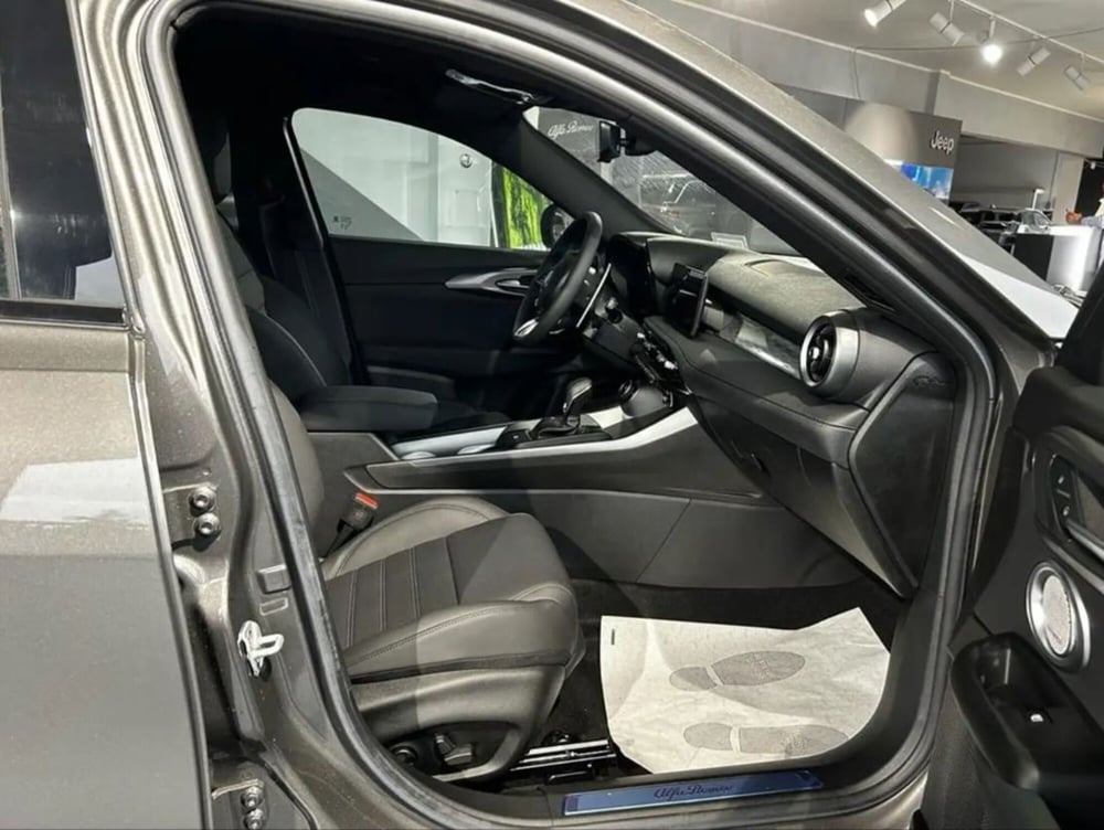 Alfa Romeo Tonale nuova a Latina (3)