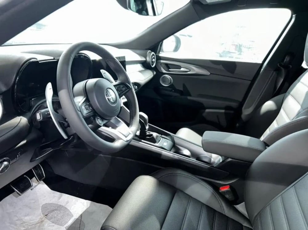 Alfa Romeo Tonale nuova a Latina (9)