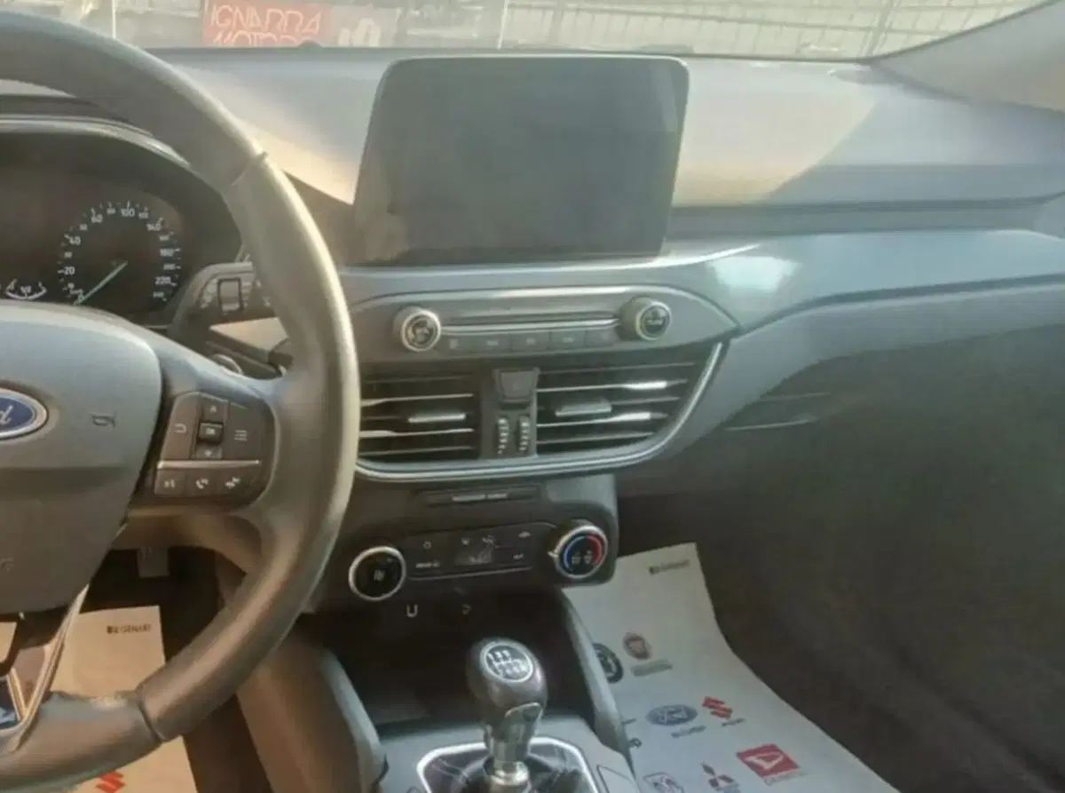 Ford Focus Station Wagon usata a Latina (5)