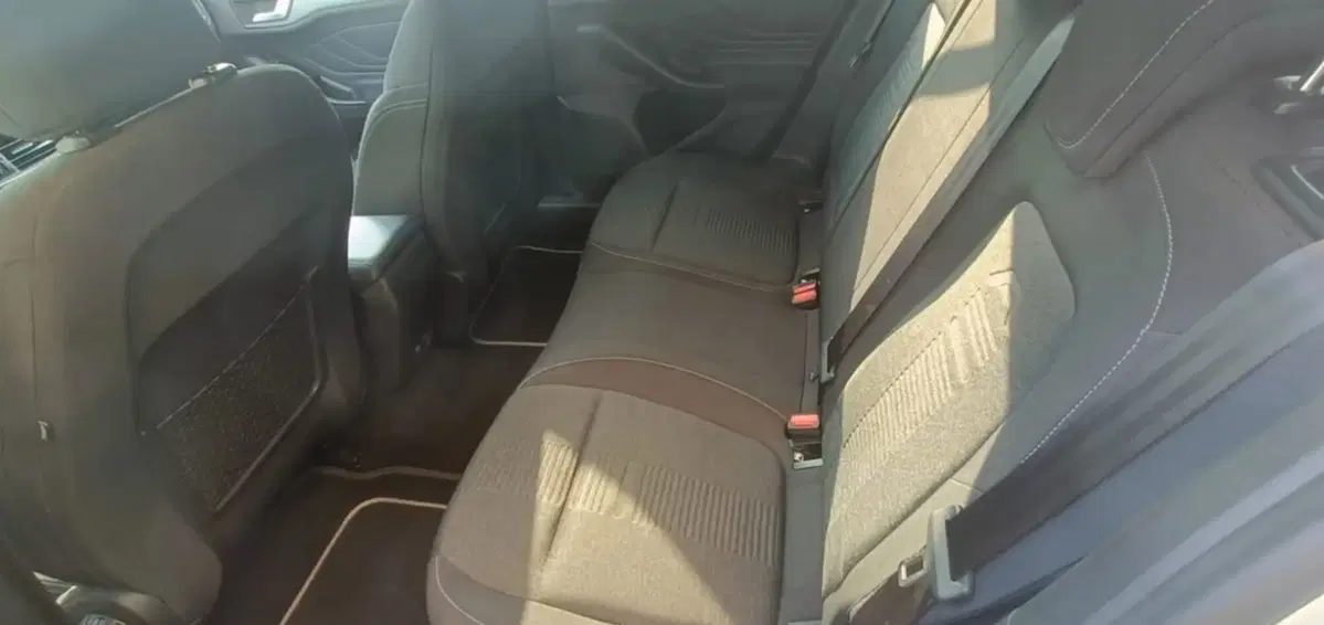 Ford Focus Station Wagon usata a Latina (8)