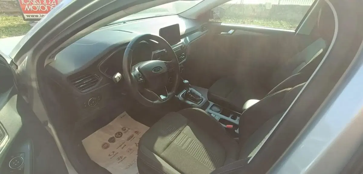 Ford Focus Station Wagon usata a Latina (9)