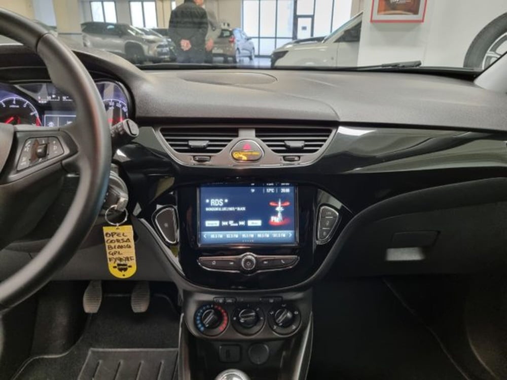 Opel Corsa Coupé usata a Brescia (14)