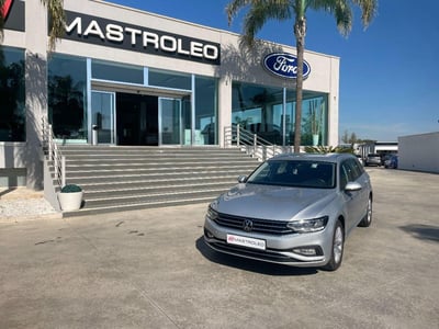Volkswagen Passat Variant 2.0 TDI SCR 122 CV EVO DSG Business del 2021 usata a Tricase