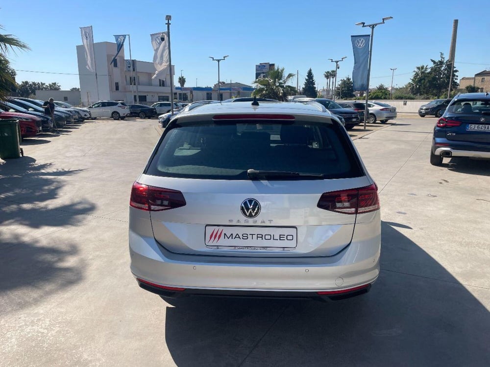 Volkswagen Passat Variant usata a Lecce (12)