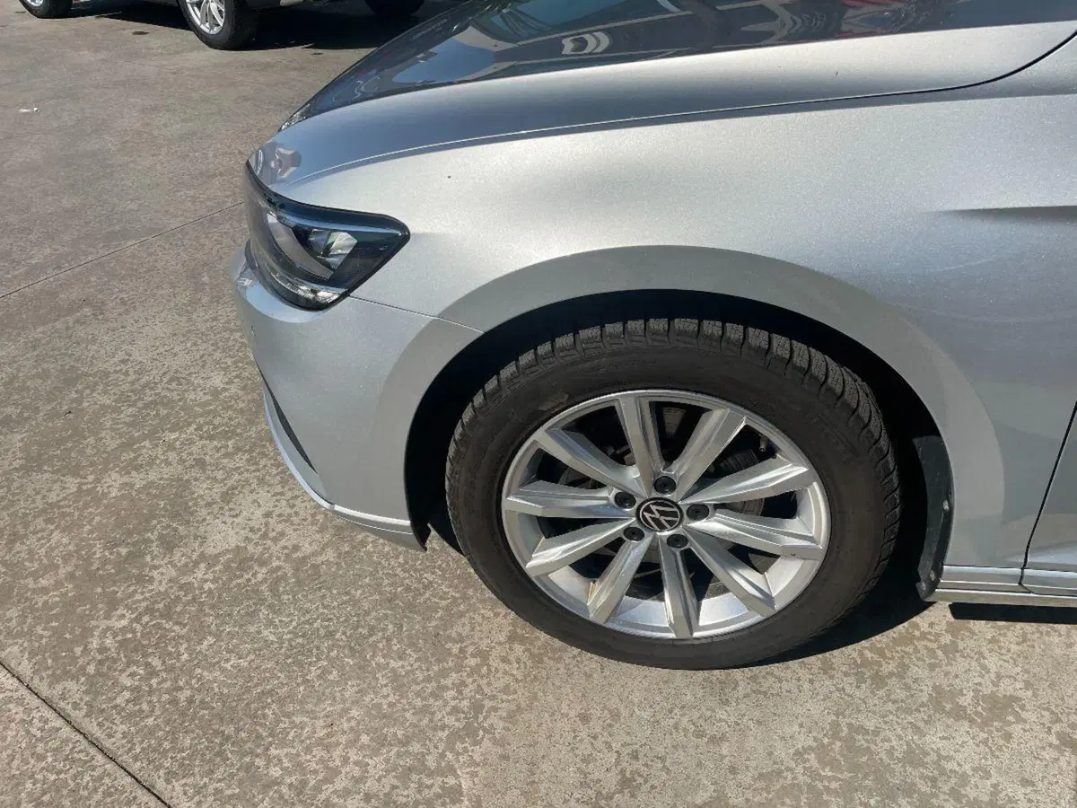 Volkswagen Passat Variant usata a Lecce (5)