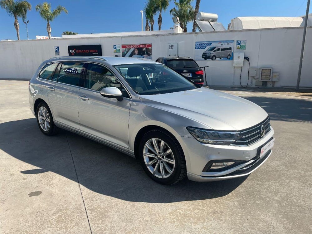 Volkswagen Passat Variant usata a Lecce (7)