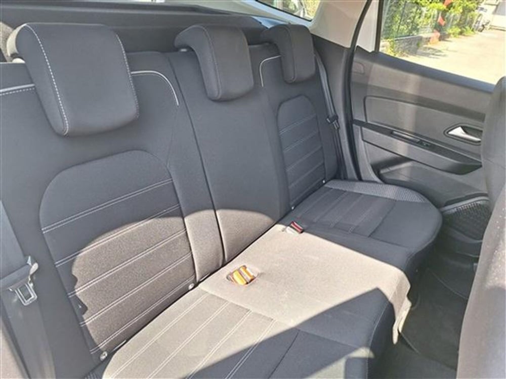 Dacia Duster usata a Firenze (8)