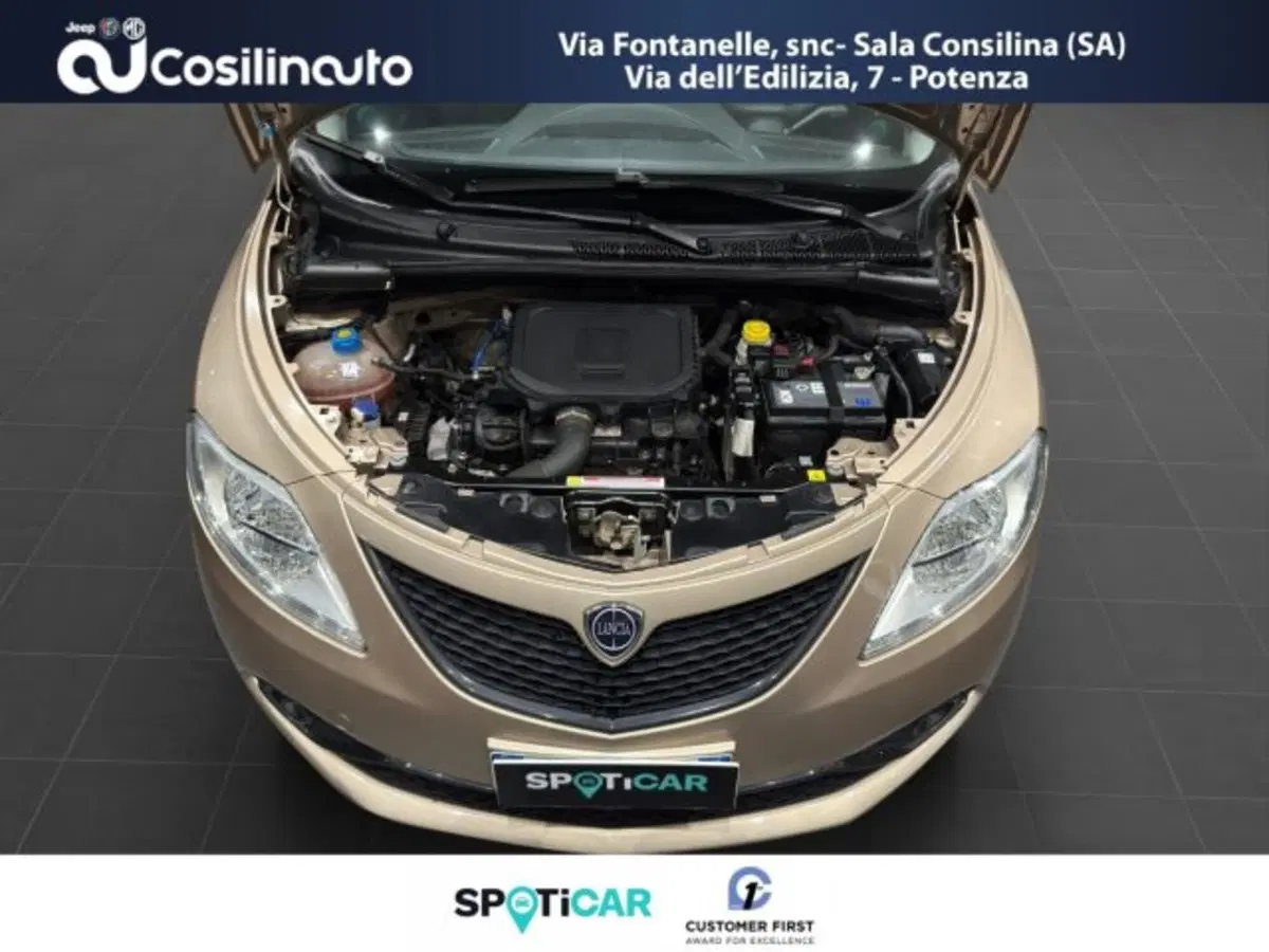 Lancia Ypsilon usata a Salerno (16)