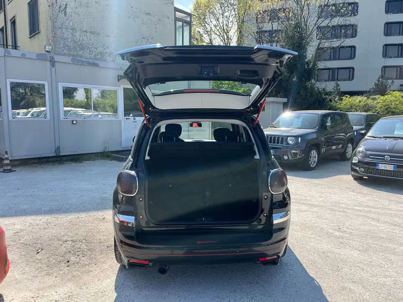 Fiat 500L usata a Milano (10)