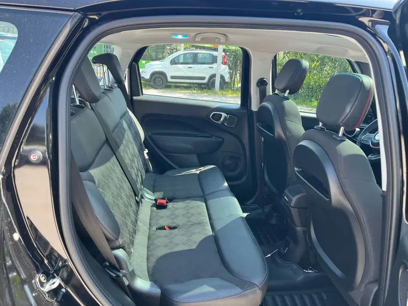 Fiat 500L usata a Milano (17)