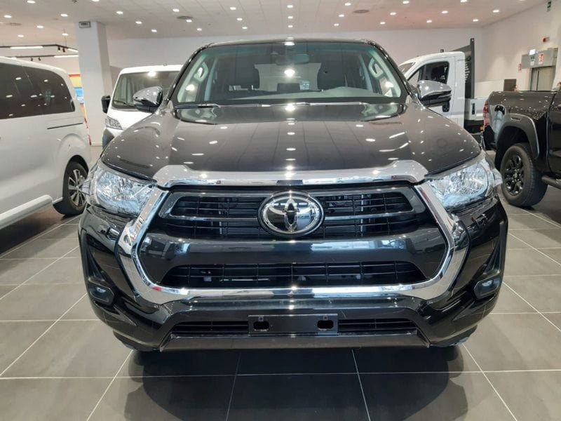 Toyota Hilux nuova a Vicenza (2)