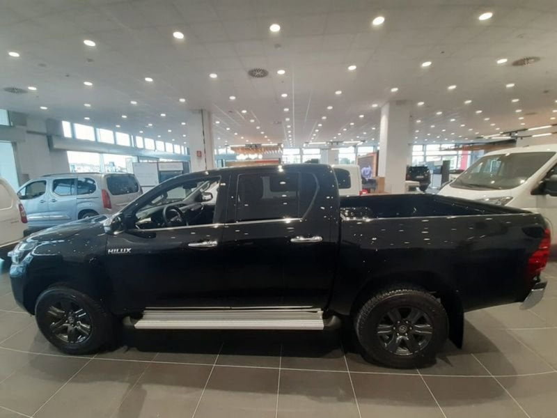 Toyota Hilux nuova a Vicenza (5)