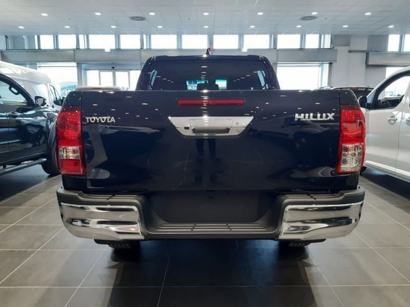 Toyota Hilux nuova a Vicenza (7)