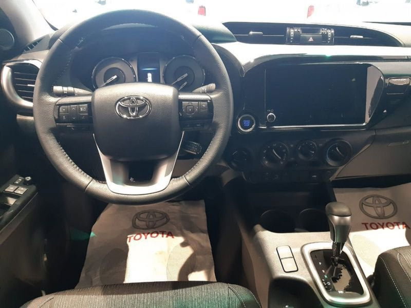 Toyota Hilux nuova a Vicenza (9)