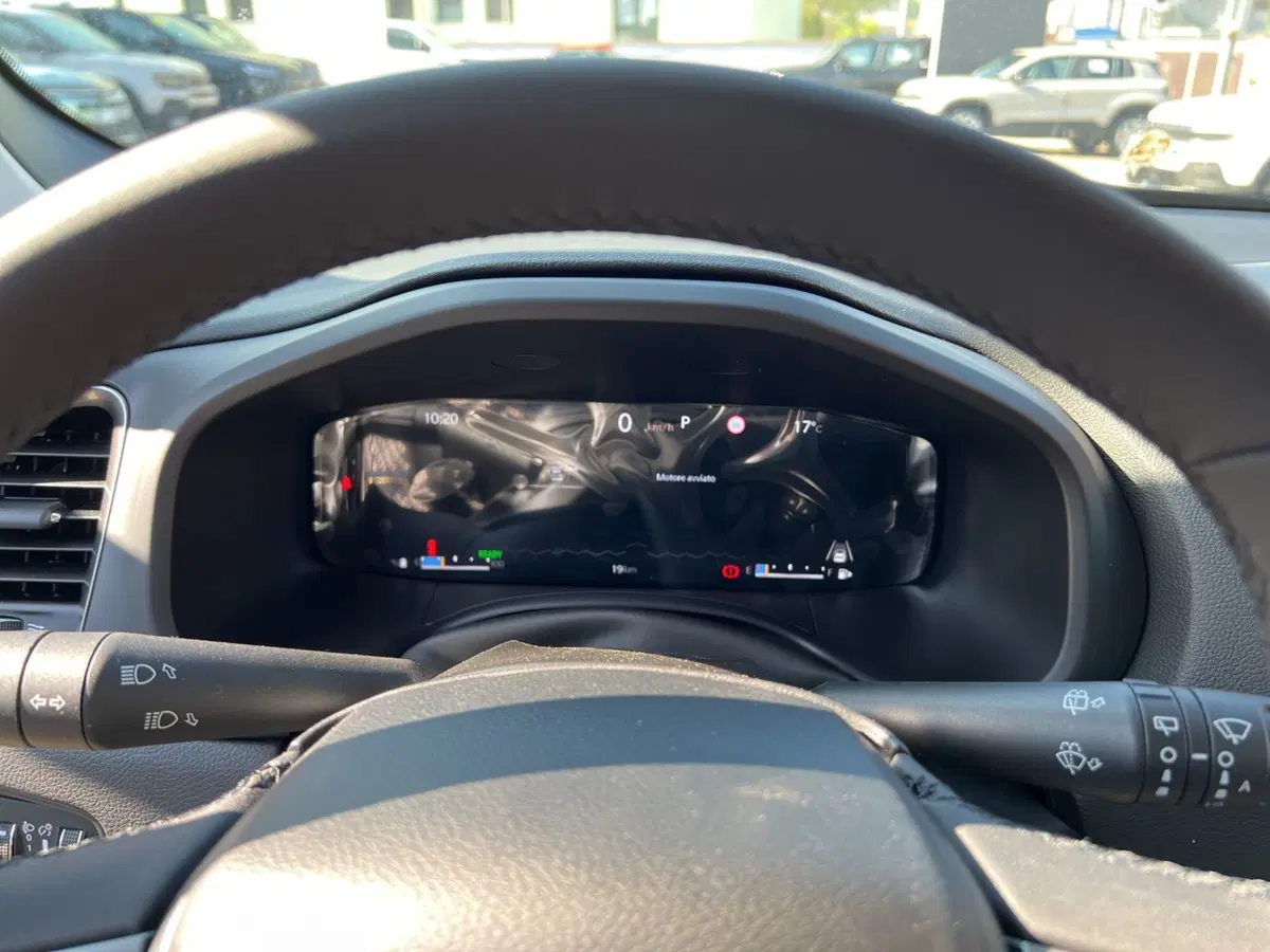 Jeep Renegade nuova a Pisa (15)