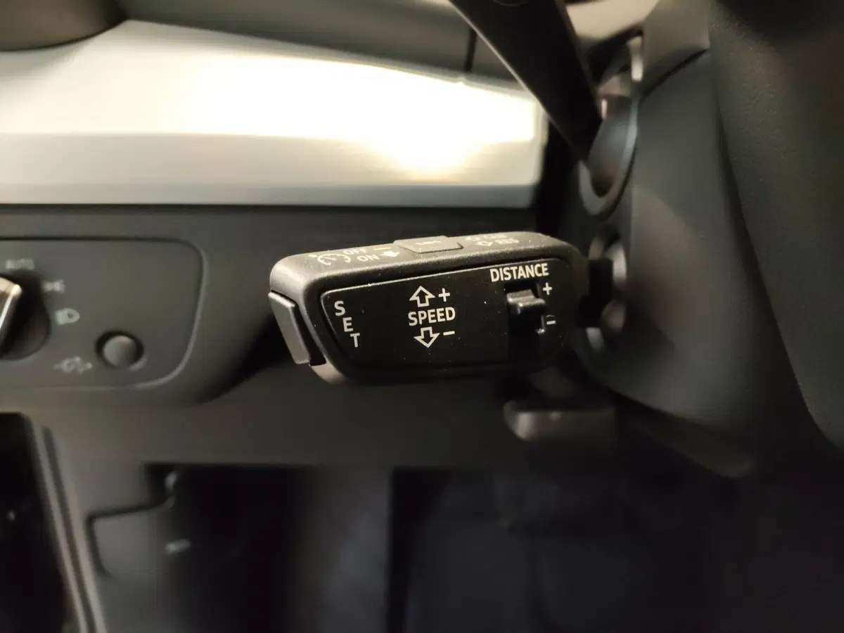 Audi Q5 Sportback nuova a Modena (13)