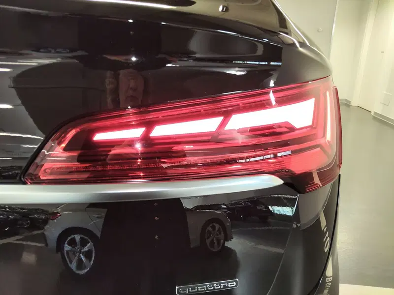Audi Q5 Sportback nuova a Modena (19)