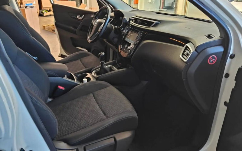 Nissan Qashqai usata a Latina (11)