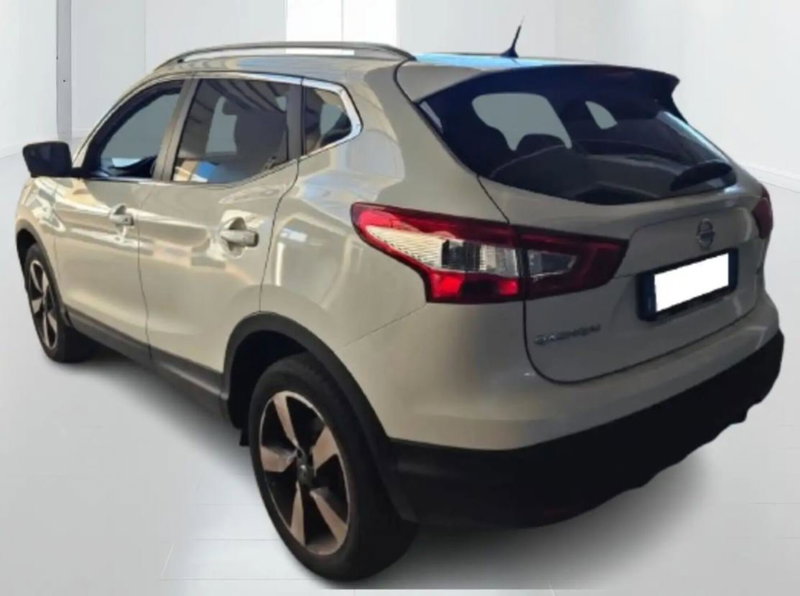 Nissan Qashqai usata a Latina (2)