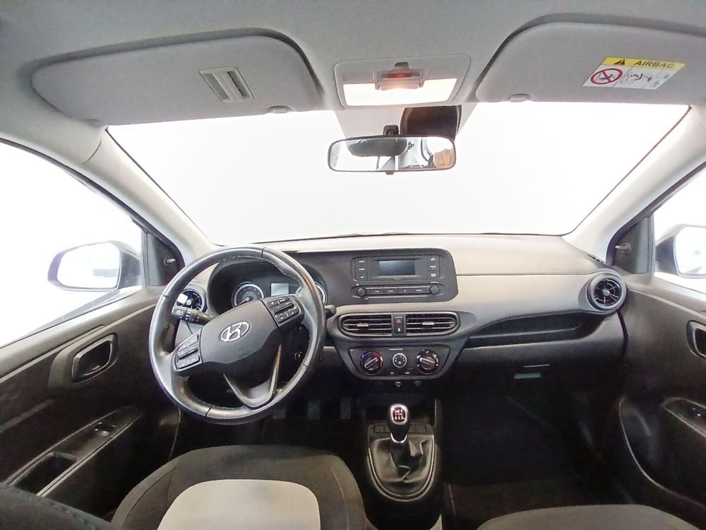 Hyundai i10 usata a Roma (12)