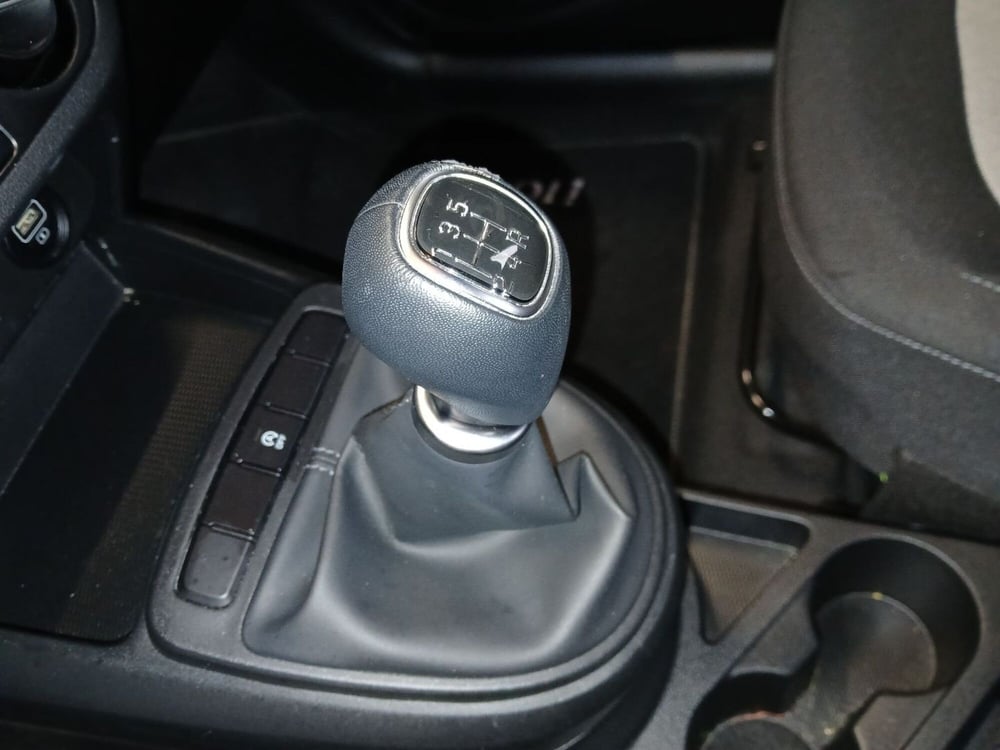 Hyundai i10 usata a Roma (19)