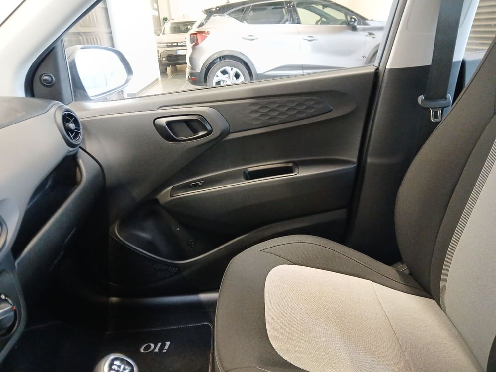 Hyundai i10 usata a Roma (20)
