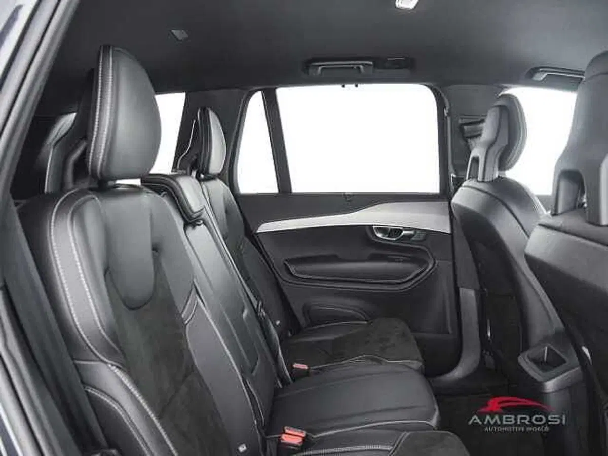 Volvo XC90 usata a Perugia (11)