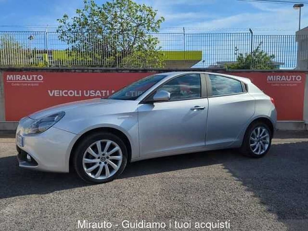 Alfa Romeo Giulietta usata a Roma (3)